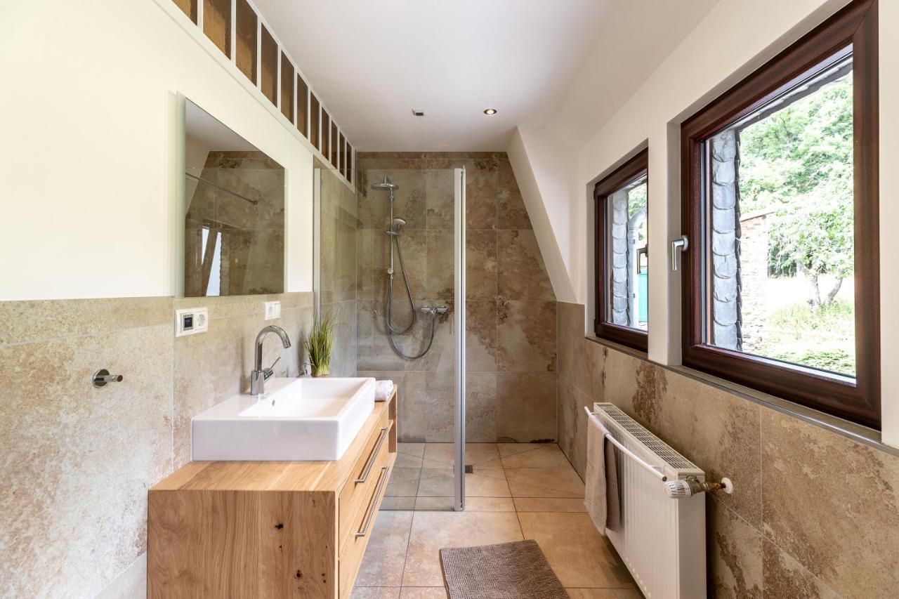 Landhaus Karbach Komplett Oder Einzelne Wohneinheiten Villa Inkl Sauna Bzw Waldhaeuschen Hirten ภายนอก รูปภาพ