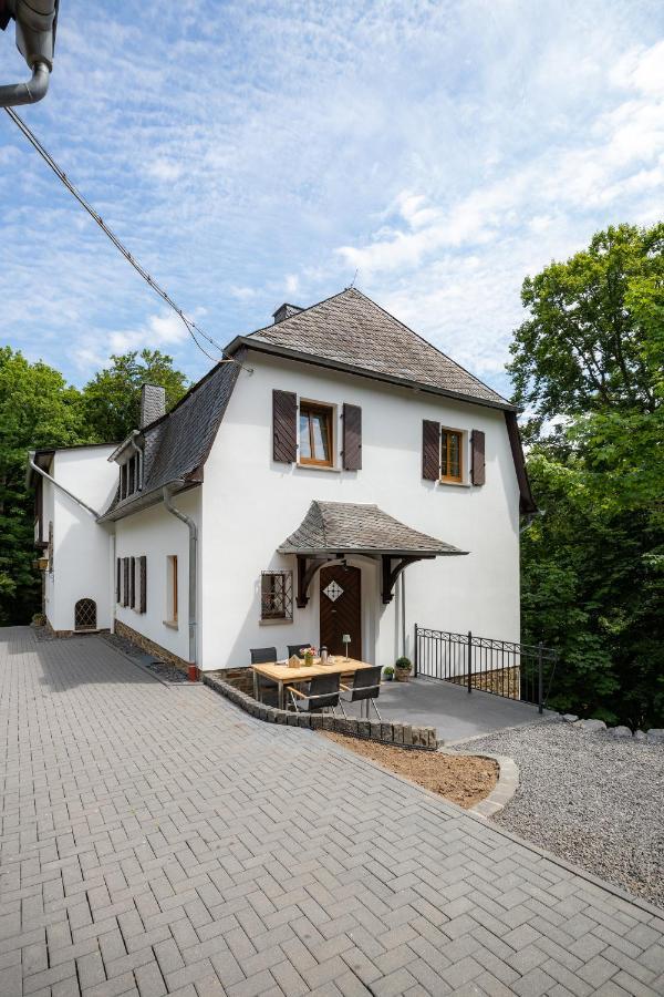 Landhaus Karbach Komplett Oder Einzelne Wohneinheiten Villa Inkl Sauna Bzw Waldhaeuschen Hirten ภายนอก รูปภาพ