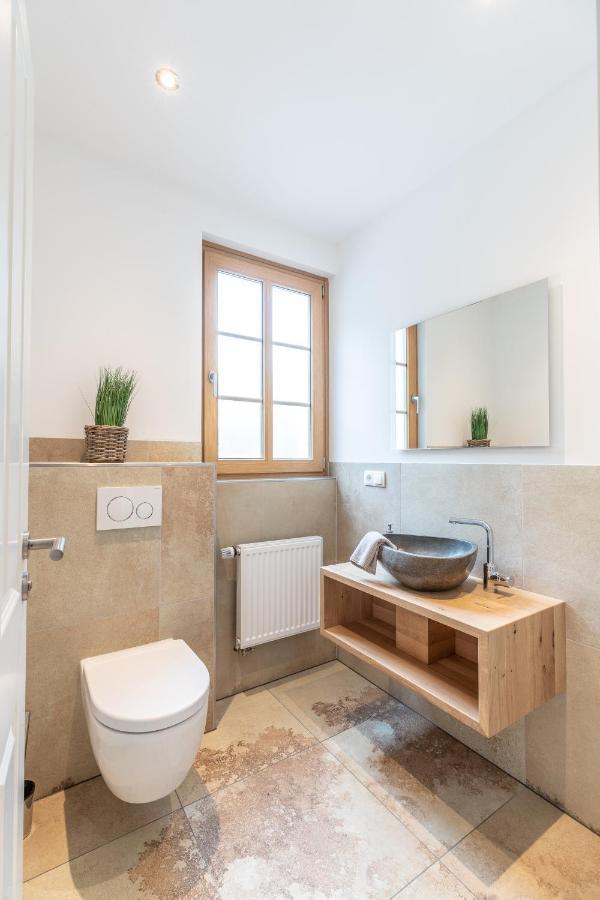Landhaus Karbach Komplett Oder Einzelne Wohneinheiten Villa Inkl Sauna Bzw Waldhaeuschen Hirten ภายนอก รูปภาพ