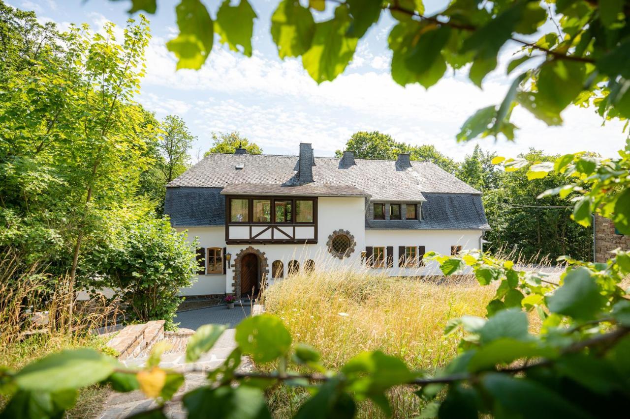 Landhaus Karbach Komplett Oder Einzelne Wohneinheiten Villa Inkl Sauna Bzw Waldhaeuschen Hirten ภายนอก รูปภาพ