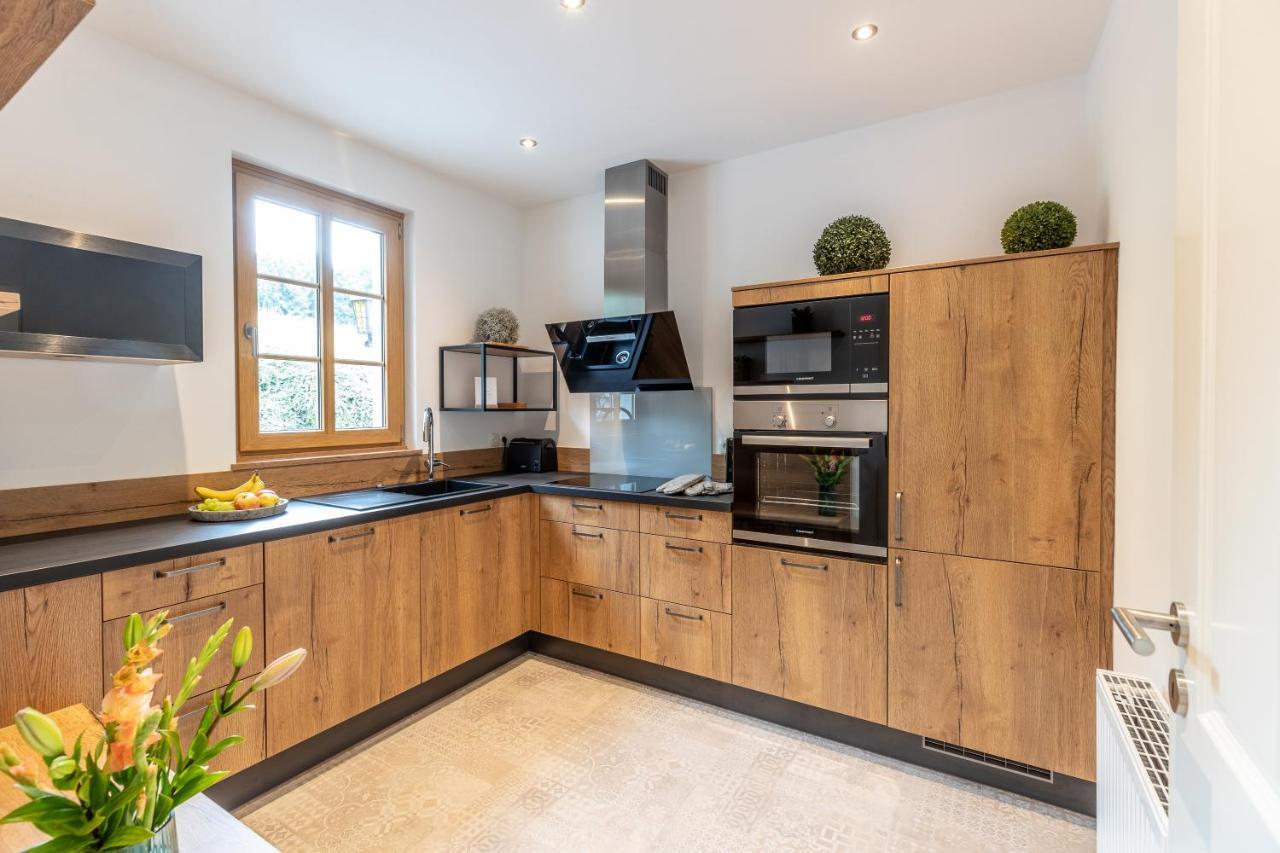 Landhaus Karbach Komplett Oder Einzelne Wohneinheiten Villa Inkl Sauna Bzw Waldhaeuschen Hirten ภายนอก รูปภาพ